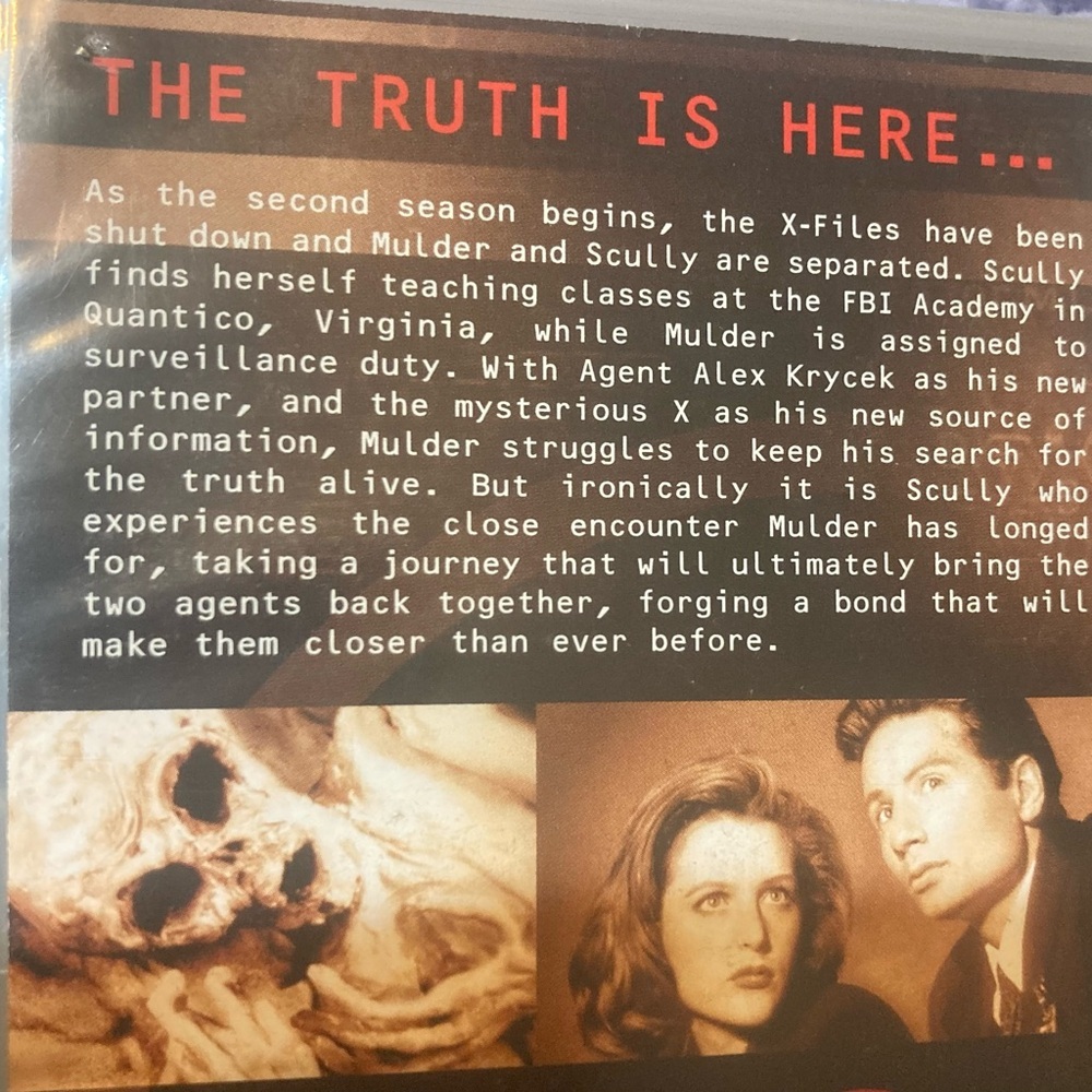 The X Files Season 1 & 2 DVD - Picture 5 of 7